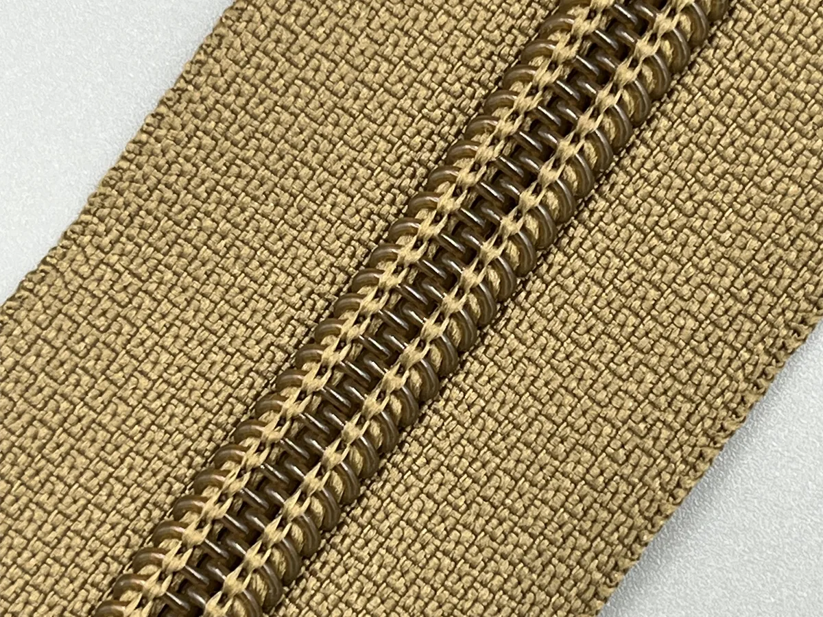 Спиральная молния Тип 8 Cayot Brown